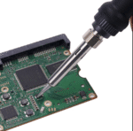 Паяльник з регулюванням температури на платі