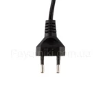 Чорний штекер живлення для електроприладів